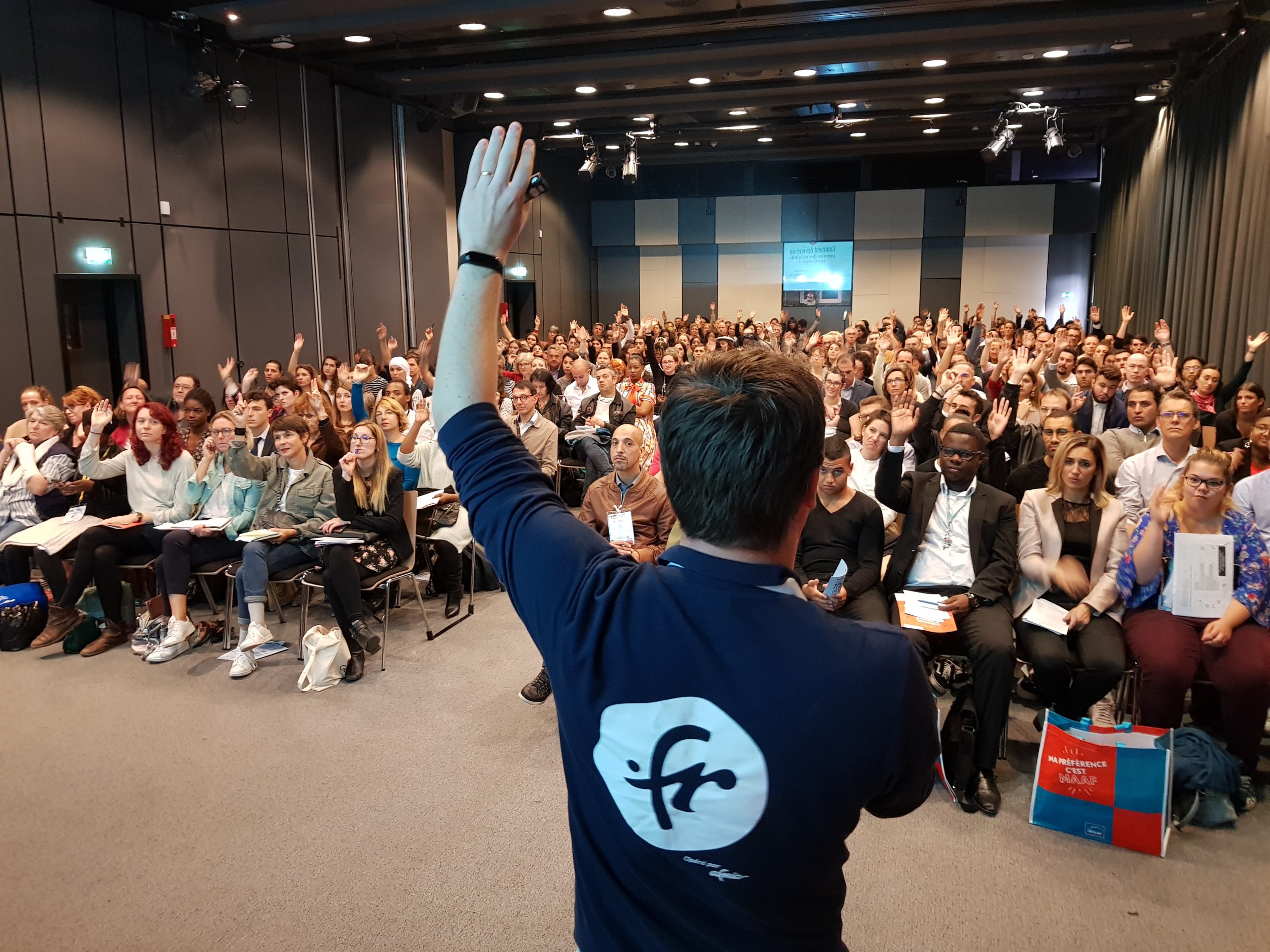 Conférence Réussir en .fr au Salon des Entrepreneurs de Paris.