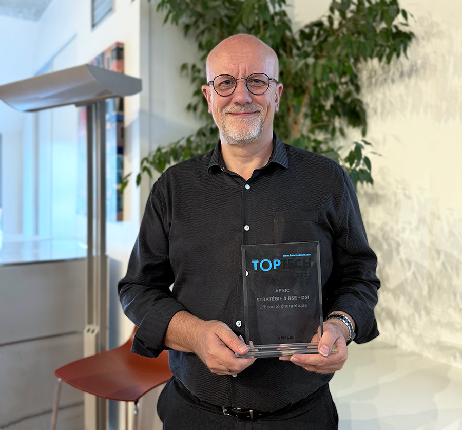Régis Massé avec le prix TopTech